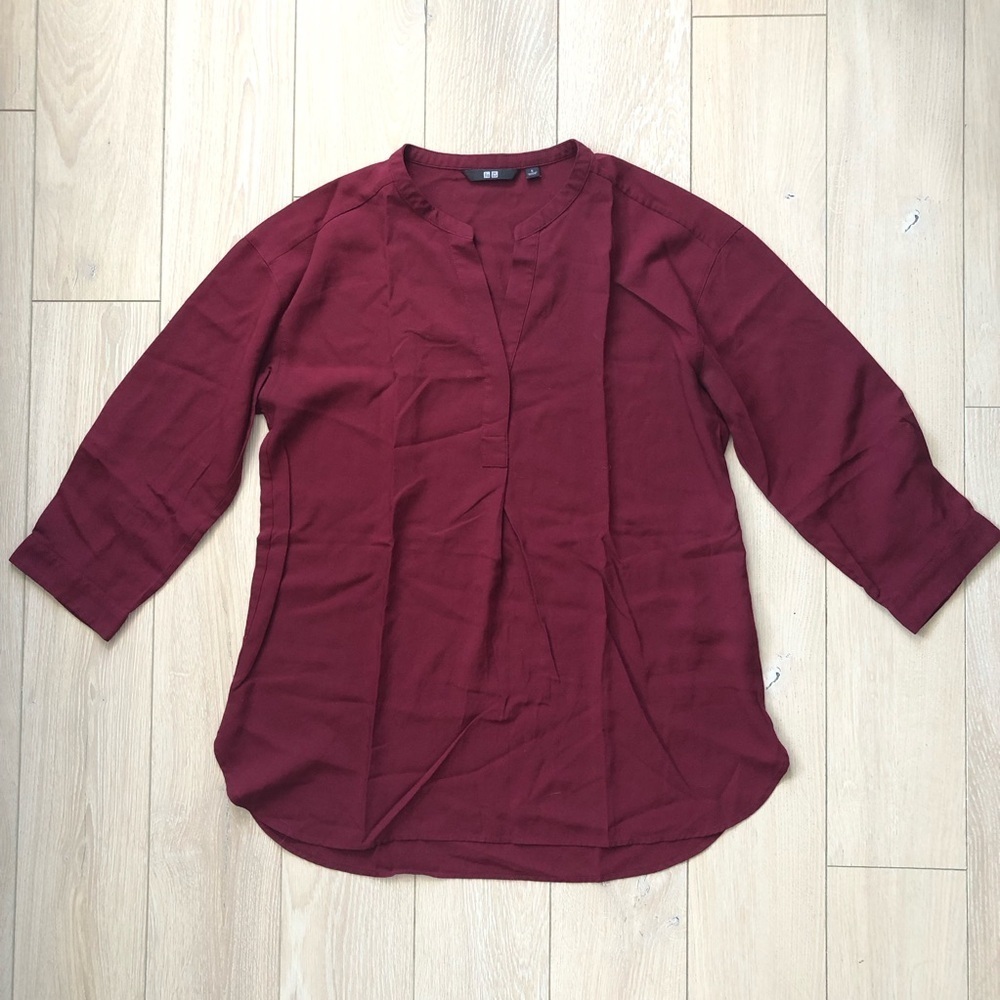 Uniqlo 1/2 Long Sleeve Blouse in Maroon Women’s Size S